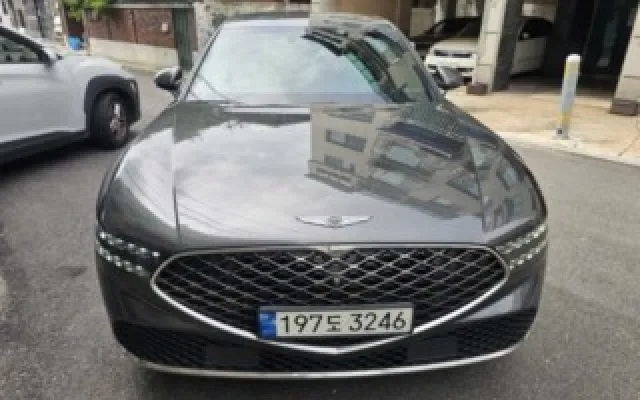 RS4 중고차 G90(RS4) 3.5T GDI AWD 매물 사진 8 - 2022/04 95,386km