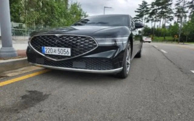 RS4 중고차 G90(RS4) 3.5T GDI AWD 매물 사진 8 - 2022/10 81,107km